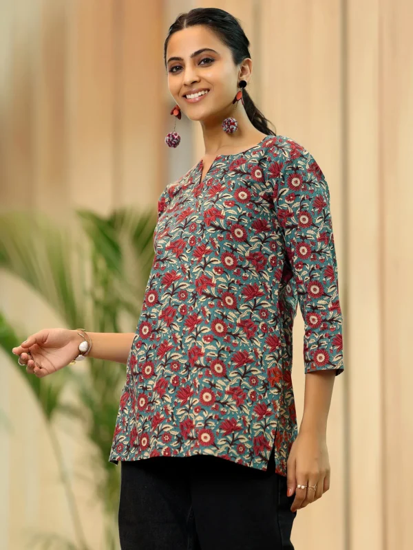 Blue Printed Cotton Straight Kurti - Image 3
