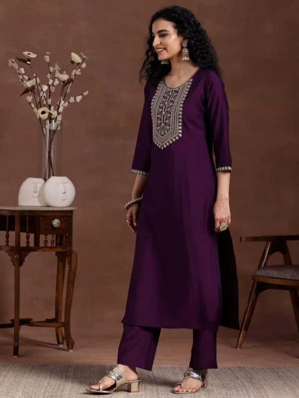 Wine Yoke Design Silk Blend Straight Suit With Dupatta - Image 10