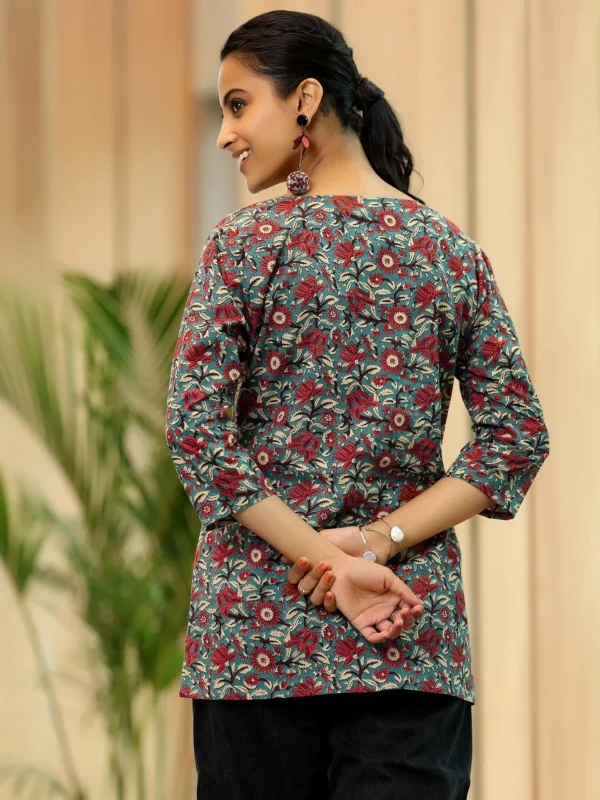 Blue Printed Cotton Straight Kurti - Image 4