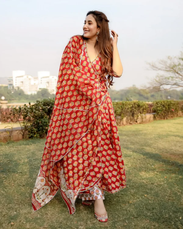 Women Red Rosewood Handblock Suit Set - Image 6