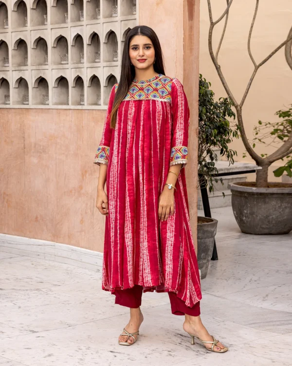 Women Red Tie Dye Gathered Kurta Set