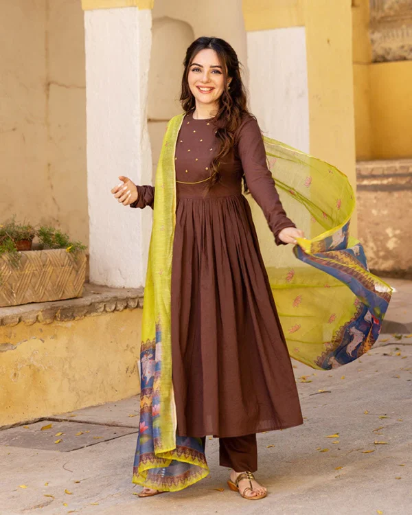 Women Brown Kalamkari Chhap Suit Set - Image 5