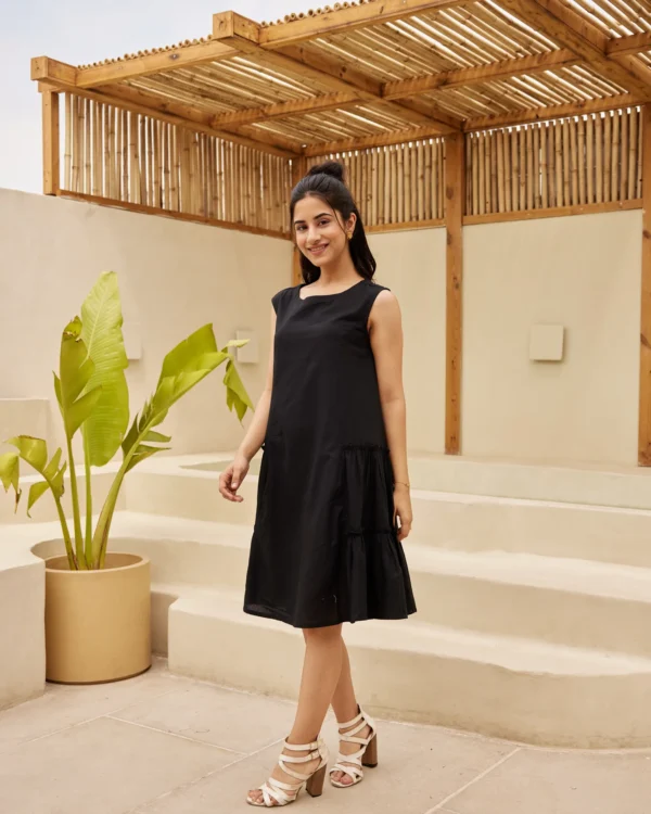Women Black Solid Tiered Dress - Image 4